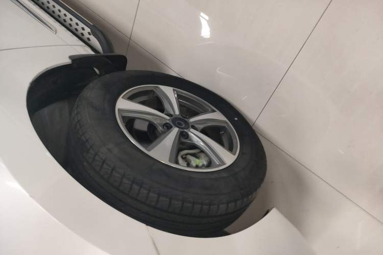 Used Haval H6 Coupe 2020 Smart Connect Version 1.5T Automatic Two-Wheel Drive Elite Model Left Front Wheel Hub