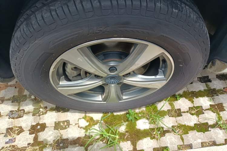 Used Haval H6 Coupe 2020 Smart Connect Version 1.5T Automatic Two-Wheel Drive Elite Model Left Front Wheel Hub