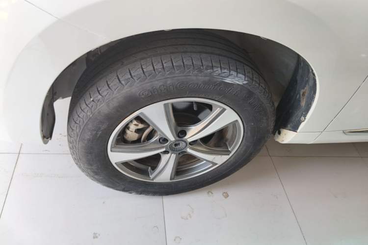 Used Haval H6 Coupe 2020 Smart Connect Version 1.5T Automatic Two-Wheel Drive Elite Model Left Front Wheel Hub