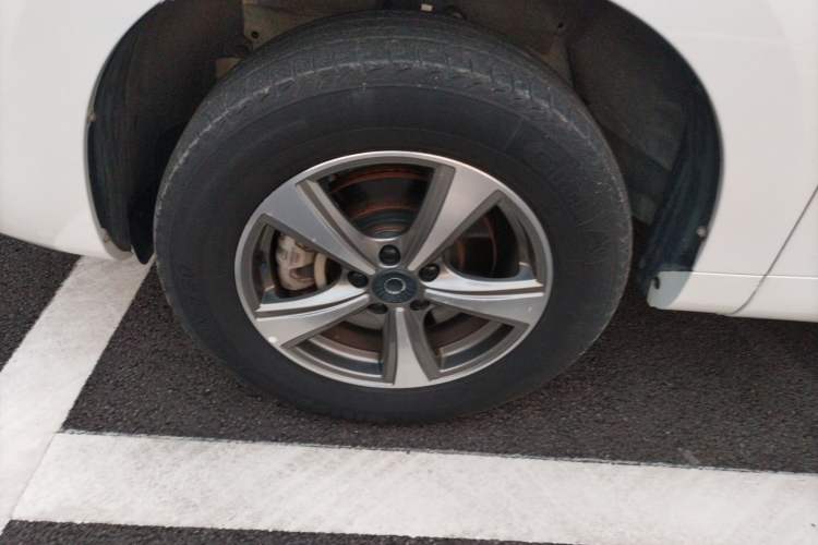 Used Haval H6 Coupe 2020 SmartConnect Edition 1.5T Automatic Two-Wheel Drive Luxury SmartConnect Model Left Front Wheel Hub