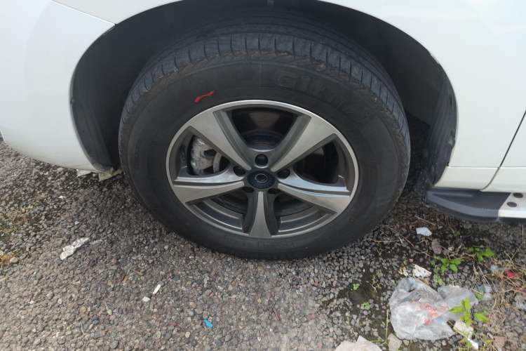 Used Haval H6 Coupe 2020 Smart Connect Version 1.5T Automatic Two-Wheel Drive Elite Model Left Front Wheel Hub