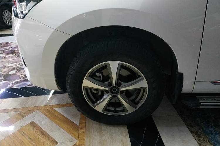 Used Haval H6 Coupe 2020 Smart Connect Version 1.5T Automatic Two-Wheel Drive Elite Model Left Front Wheel Hub