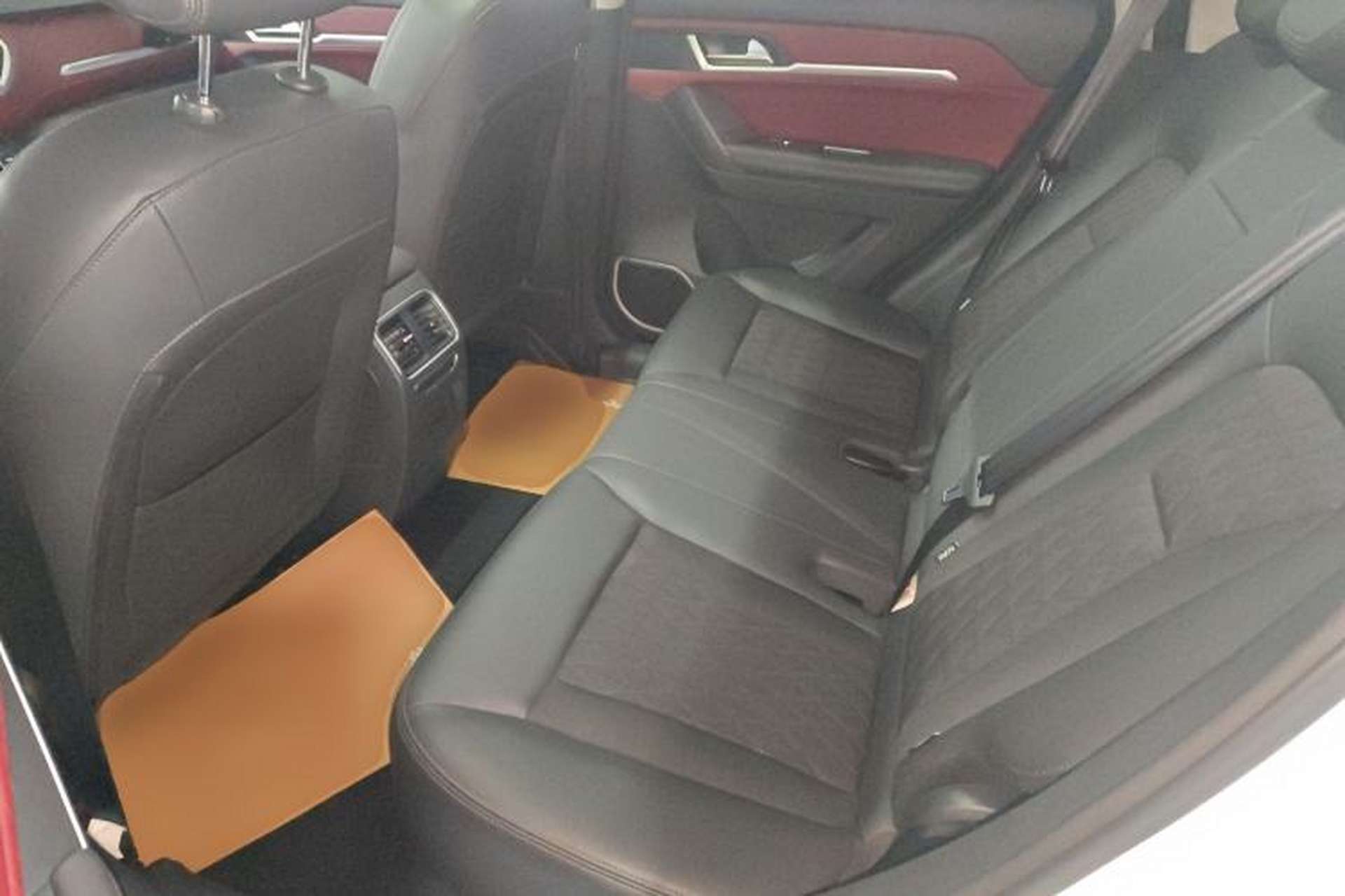Used Haval H6 Coupe 2020 Smart Connect Version 1.5T Automatic Two-Wheel Drive Elite Model Left Rear Seat