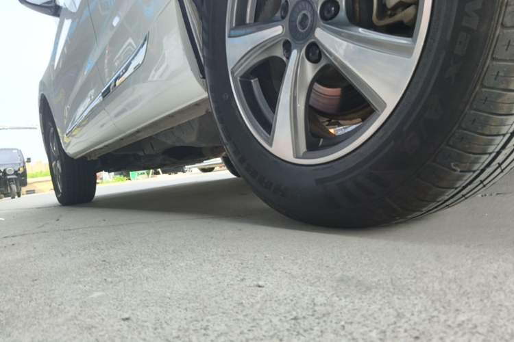 Used Haval H6 Coupe 2020 Smart Connect Version 1.5T Automatic Two-Wheel Drive Elite Model Left Side Sill