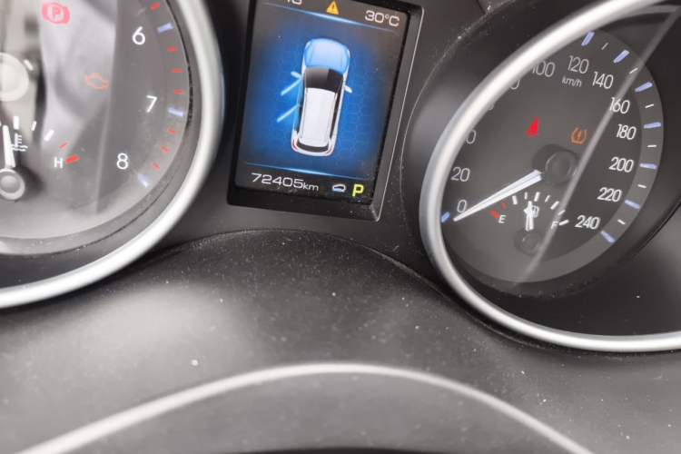 Used Haval H6 Coupe 2020 Smart Connect Version 1.5T Automatic Two-Wheel Drive Elite Model Odometer Close Up