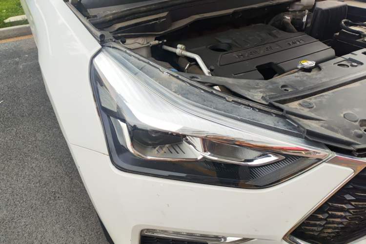 Used Haval H6 Coupe 2020 SmartConnect Edition 1.5T Automatic Two-Wheel Drive Luxury SmartConnect Model Right Front Headlight