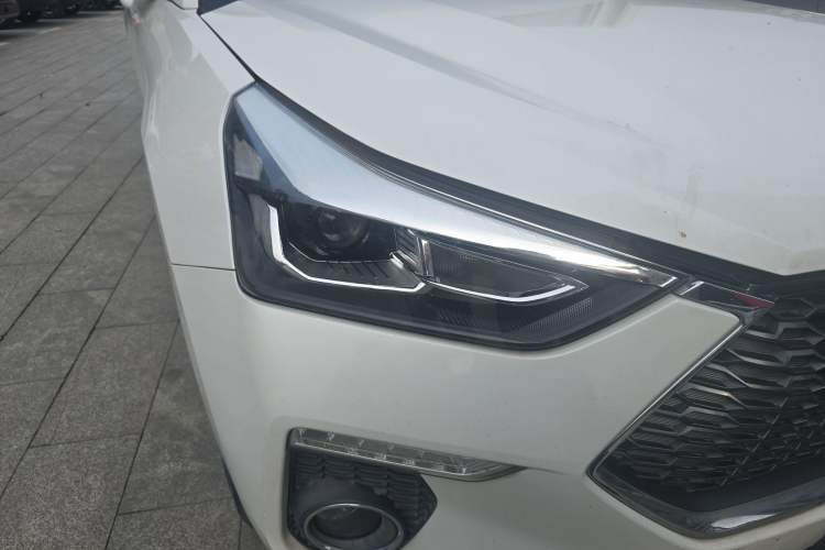 Used Haval H6 Coupe 2020 Smart Connect Version 1.5T Automatic Two-Wheel Drive Elite Model Right Front Headlight