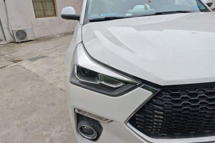 Used Haval H6 Coupe 2020 Smart Connect Version 1.5T Automatic Two-Wheel Drive Urban Model Right Front Headlight