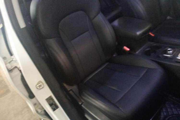Used Haval H6 Coupe 2020 Smart Connect Version 1.5T Automatic Two-Wheel Drive Elite Model Right Front Seat