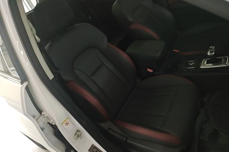 Used Haval H6 Coupe 2020 SmartConnect Edition 1.5T Automatic Two-Wheel Drive Luxury SmartConnect Model Right Front Seat