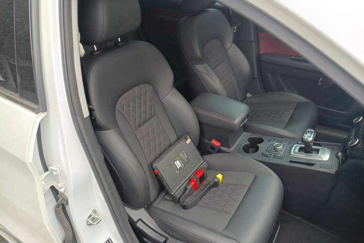 Used Haval H6 Coupe 2020 Smart Connect Version 1.5T Automatic Two-Wheel Drive Elite Model Right Front Seat