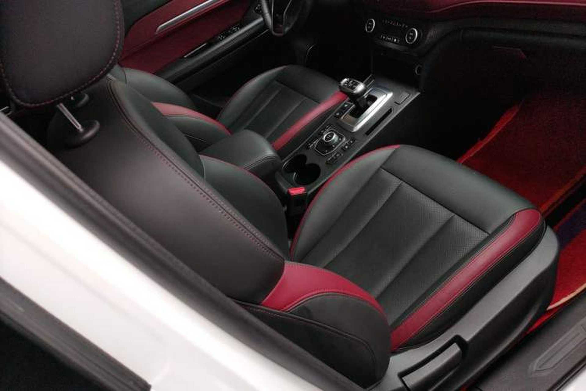 Used Haval H6 Coupe 2020 SmartConnect Edition 1.5T Automatic Two-Wheel Drive Luxury SmartConnect Model Right Front Seat