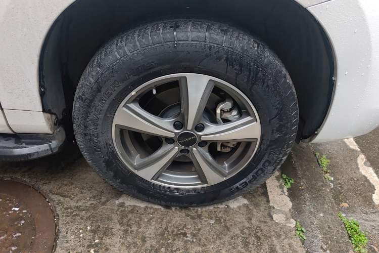 Used Haval H6 Coupe 2020 SmartConnect Edition 1.5T Automatic Two-Wheel Drive Luxury SmartConnect Model Right Front Wheel Hub