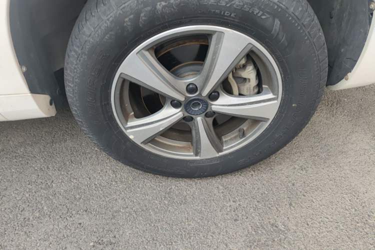 Used Haval H6 Coupe 2020 SmartConnect Edition 1.5T Automatic Two-Wheel Drive Luxury SmartConnect Model Right Front Wheel Hub
