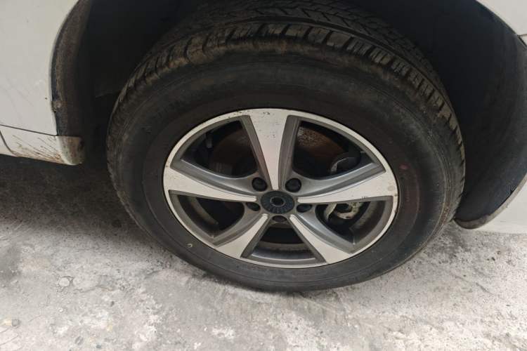 Used Haval H6 Coupe 2020 SmartConnect Edition 1.5T Automatic Two-Wheel Drive Luxury SmartConnect Model Right Front Wheel Hub