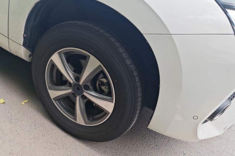 Used Haval H6 Coupe 2020 SmartConnect Edition 1.5T Automatic Two-Wheel Drive Luxury SmartConnect Model Right Front Wheel Hub