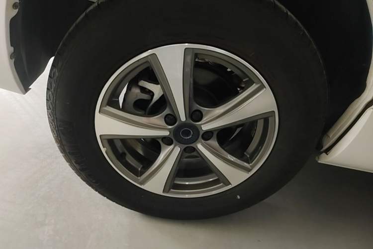 Used Haval H6 Coupe 2020 SmartConnect Edition 1.5T Automatic Two-Wheel Drive Luxury SmartConnect Model Right Rear Wheel Hub