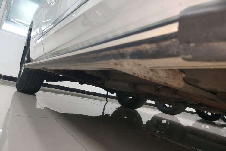 Used Haval H6 Coupe 2020 Smart Connect Version 1.5T Automatic Two-Wheel Drive Elite Model Right Side Sill