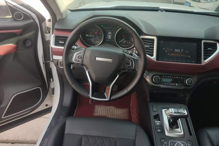 Used Haval H6 Coupe 2020 Smart Connect Version 1.5T Automatic Two-Wheel Drive Elite Model Steering Wheel