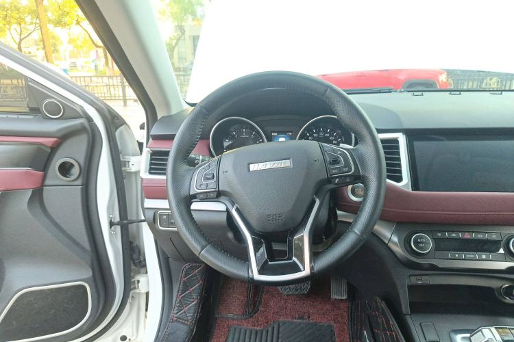 Used Haval H6 Coupe 2020 Smart Connect Version 1.5T Automatic Two-Wheel Drive Elite Model Steering Wheel