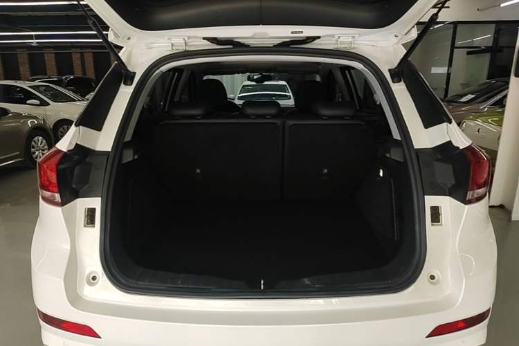 Used Haval H6 Coupe 2020 SmartConnect Edition 1.5T Automatic Two-Wheel Drive Luxury SmartConnect Model Trunk