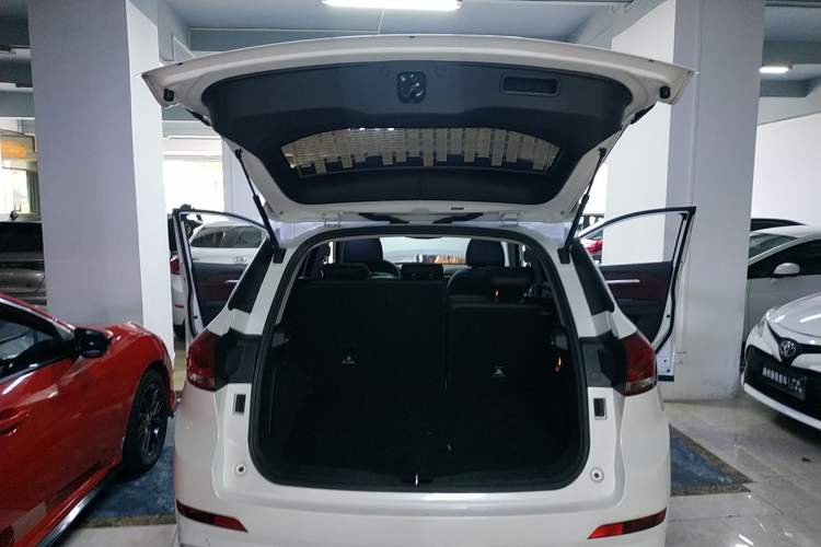 Used Haval H6 Coupe 2020 Smart Connect Version 1.5T Automatic Two-Wheel Drive Elite Model Trunk