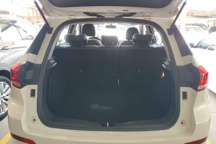 Used Haval H6 Coupe 2020 Smart Connect Version 1.5T Automatic Two-Wheel Drive Elite Model Trunk