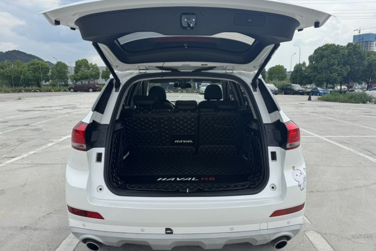 Used Haval H6 Coupe 2020 SmartConnect Edition 1.5T Automatic Two-Wheel Drive Luxury SmartConnect Model Trunk
