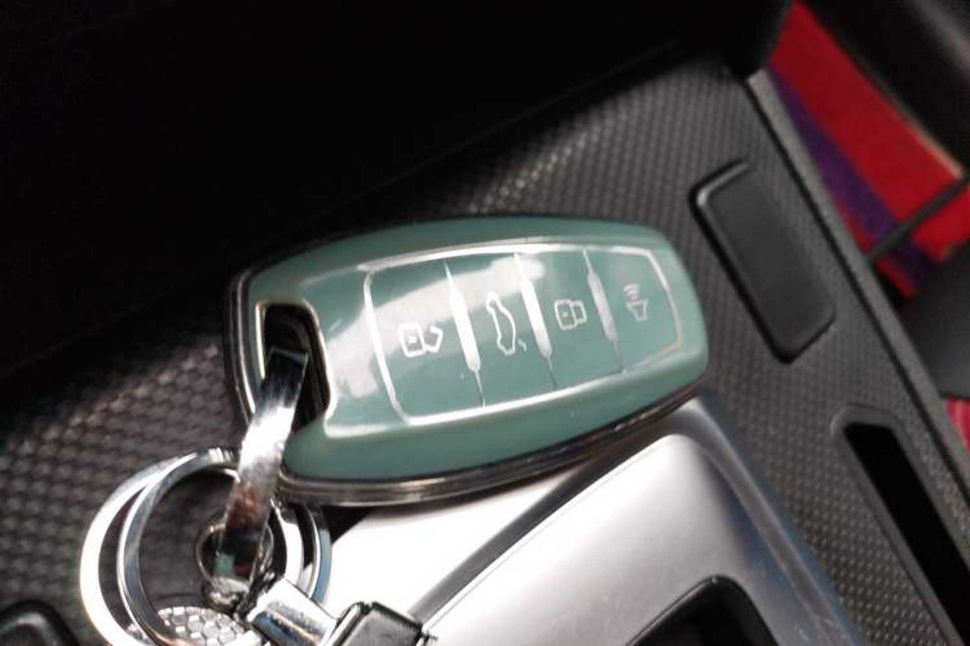 Used Haval H6 Coupe 2020 SmartConnect Edition 1.5T Automatic Two-Wheel Drive Luxury SmartConnect Model Vehicle Key