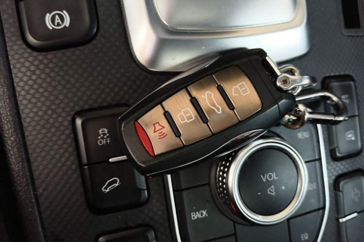 Used Haval H6 Coupe 2020 SmartConnect Edition 1.5T Automatic Two-Wheel Drive Luxury SmartConnect Model Vehicle Key