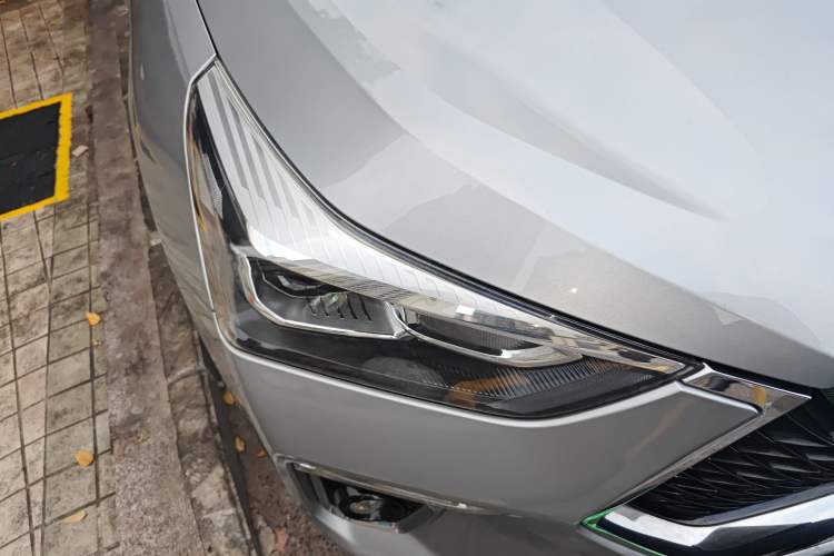 Used Haval H6 Coupe 2021 Smart Connect Version 1.5T Automatic Two-Wheel Drive Elite Model Right Front Headlight