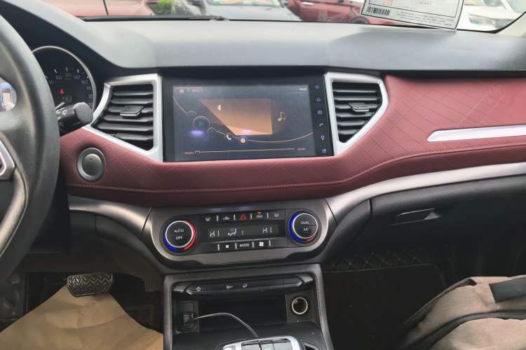 Used Haval H6 Coupe 2021 Smart Connect Version 1.5T Automatic Two-Wheel Drive Elite Model Audio And AC Panel