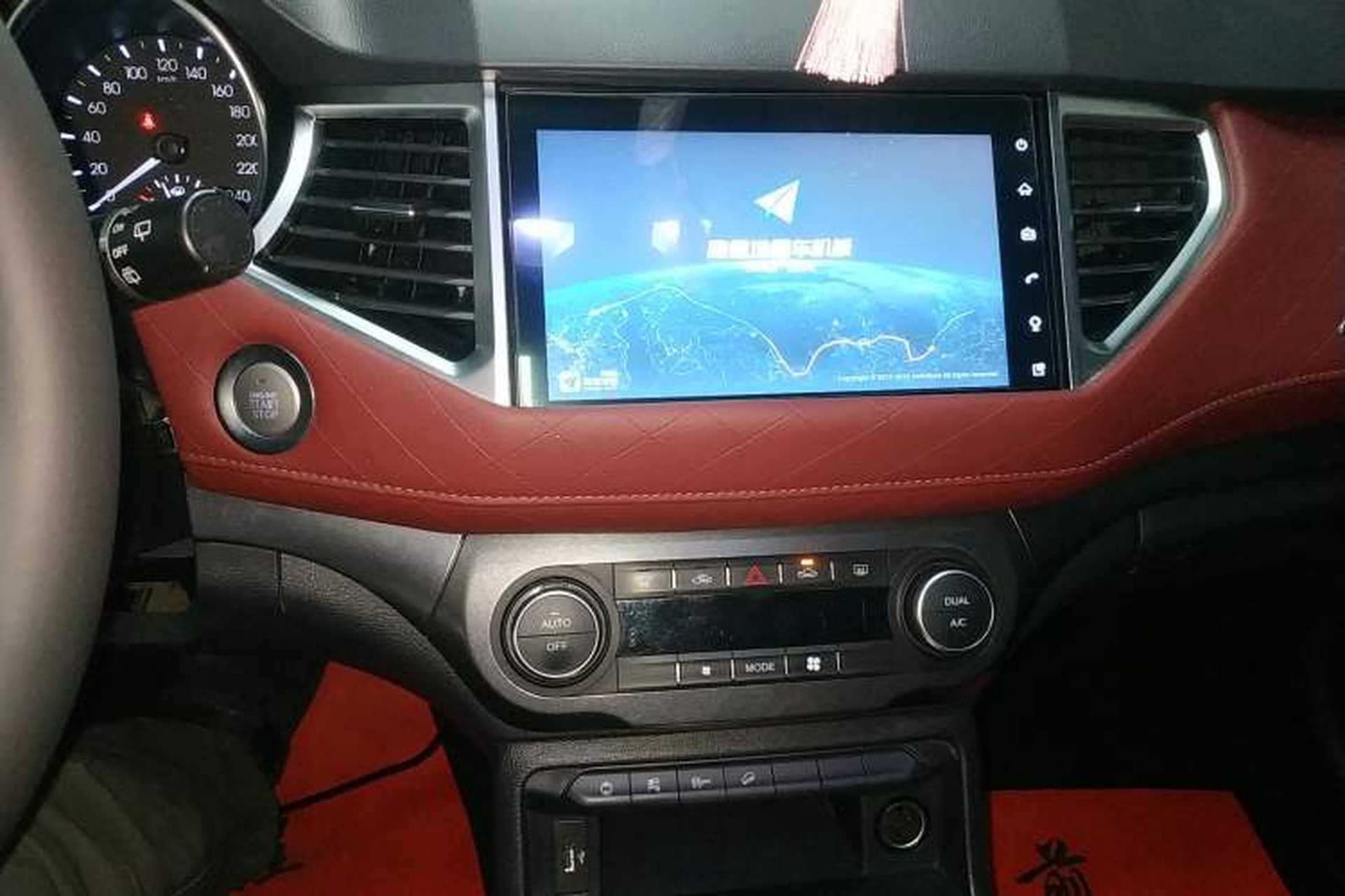 Used Haval H6 Coupe 2021 Smart Connect Edition 1.5T Automatic Two-Wheel Drive Luxury Smart Connect Version Audio And AC Panel