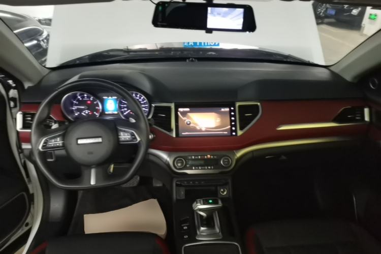 Used Haval H6 Coupe 2021 Smart Connect Edition 1.5T Automatic Two-Wheel Drive Luxury Smart Connect Version Center Console