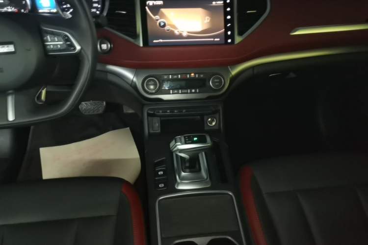 Used Haval H6 Coupe 2021 Smart Connect Edition 1.5T Automatic Two-Wheel Drive Luxury Smart Connect Version Gear Lever