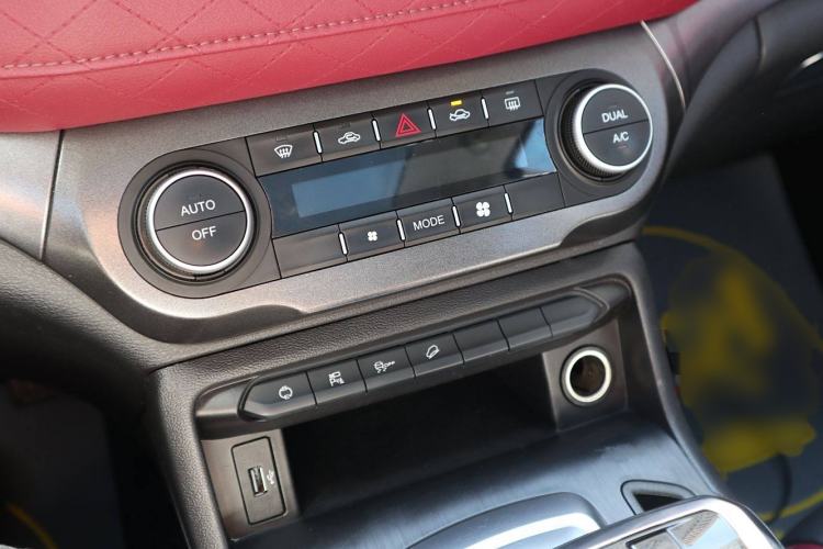 Used Haval H6 Coupe 2021 Smart Connect Edition 1.5T Automatic Two-Wheel Drive Luxury Smart Connect Version Interior 5