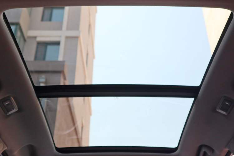 Used Haval H6 Coupe 2021 Smart Connect Edition 1.5T Automatic Two-Wheel Drive Luxury Smart Connect Version Interior 9