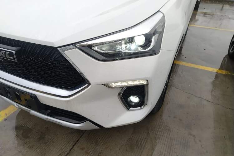 Used Haval H6 Coupe 2021 Smart Connect Version 1.5T Automatic Two-Wheel Drive Elite Model Left Front Headlight