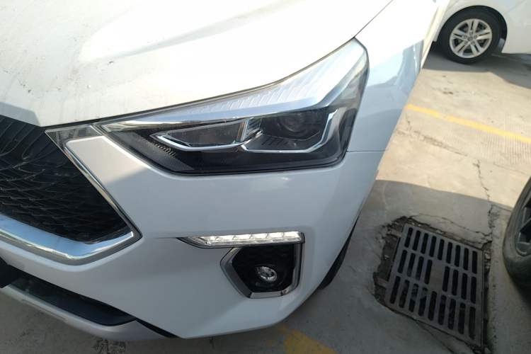Used Haval H6 Coupe 2021 Smart Connect Version 1.5T Automatic Two-Wheel Drive Elite Model Left Front Headlight