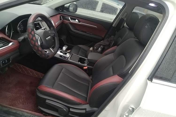 Used Haval H6 Coupe 2021 Smart Connect Version 1.5T Automatic Two-Wheel Drive Elite Model Left Front Seat