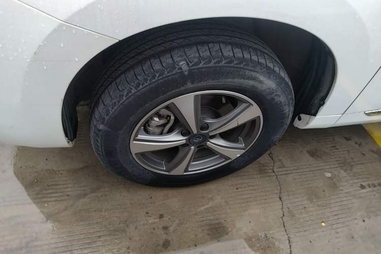 Used Haval H6 Coupe 2021 Smart Connect Version 1.5T Automatic Two-Wheel Drive Elite Model Left Front Wheel Hub