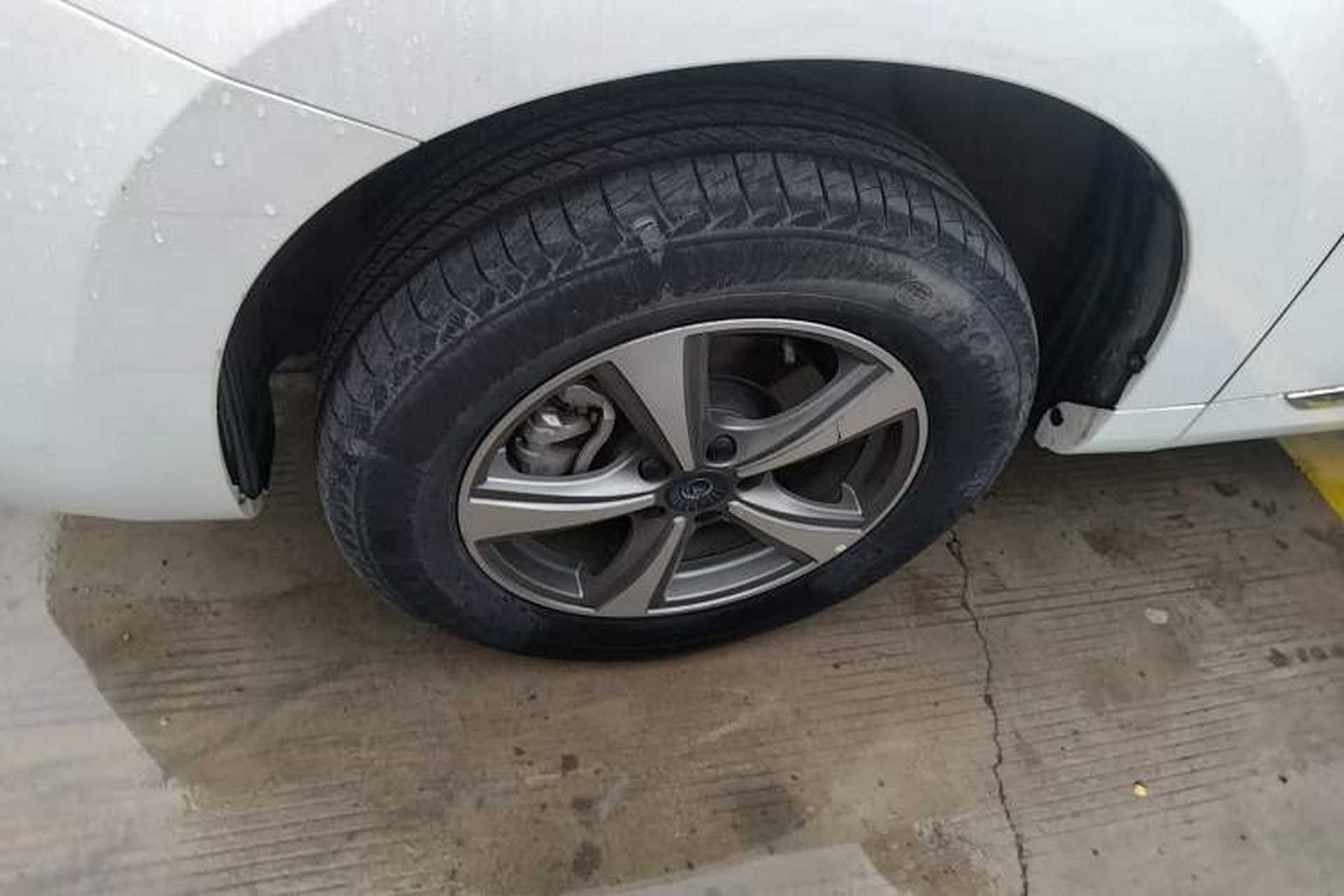 Used Haval H6 Coupe 2021 Smart Connect Version 1.5T Automatic Two-Wheel Drive Elite Model Left Front Wheel Hub