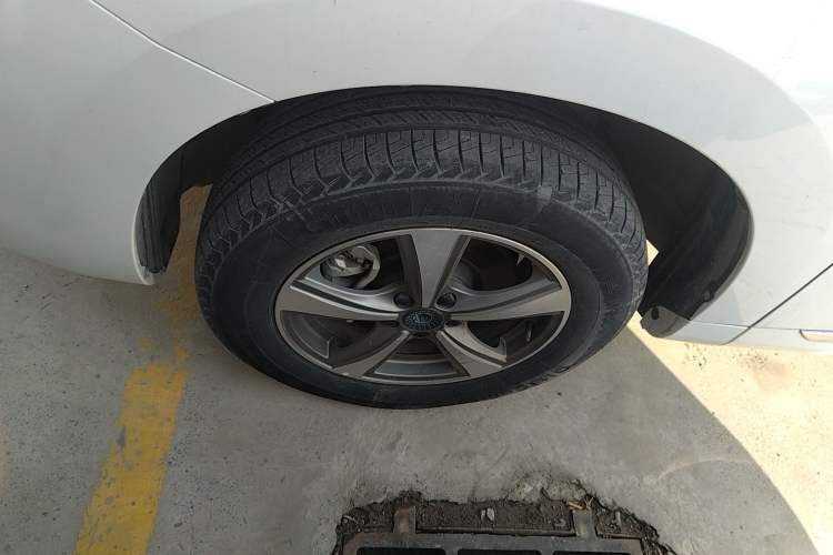 Used Haval H6 Coupe 2021 Smart Connect Version 1.5T Automatic Two-Wheel Drive Elite Model Left Front Wheel Hub