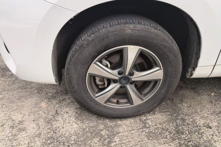 Used Haval H6 Coupe 2021 Smart Connect Version 1.5T Automatic Two-Wheel Drive Elite Model Left Front Wheel Hub