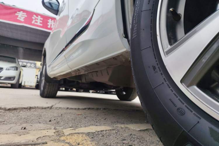Used Haval H6 Coupe 2021 Smart Connect Version 1.5T Automatic Two-Wheel Drive Elite Model Left Side Sill