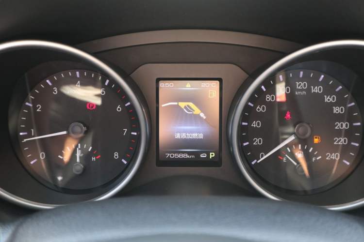 Used Haval H6 Coupe 2021 Smart Connect Edition 1.5T Automatic Two-Wheel Drive Luxury Smart Connect Version Odometer Close Up