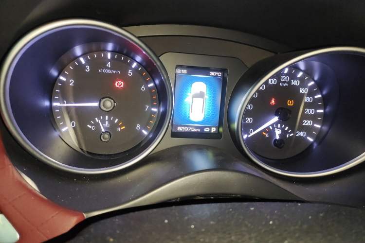 Used Haval H6 Coupe 2021 Smart Connect Edition 1.5T Automatic Two-Wheel Drive Luxury Smart Connect Version Odometer Close Up