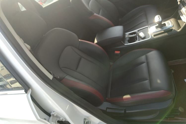 Used Haval H6 Coupe 2021 Smart Connect Version 1.5T Automatic Two-Wheel Drive Elite Model Right Front Seat
