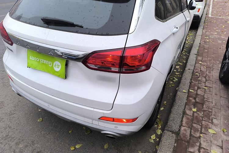 Used Haval H6 Coupe 2021 Smart Connect Edition 1.5T Automatic Two-Wheel Drive Luxury Smart Connect Version Right Rear Taillight