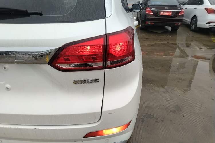 Used Haval H6 Coupe 2021 Smart Connect Version 1.5T Automatic Two-Wheel Drive Elite Model Right Rear Taillight